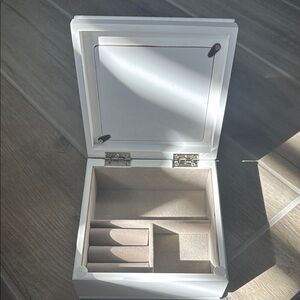 Elegant White Jewelry Box